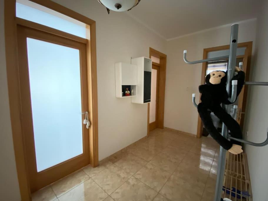 May Flower: Modern Flat Close To Airport/Bus Stops タルシーン エクステリア 写真
